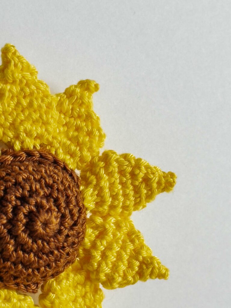 portachiavi-girasole-amigurumi